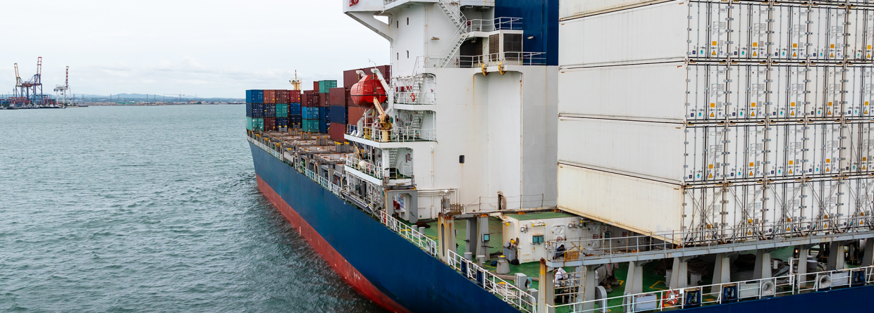 Handelsroute; import en export wereldwijd over zee